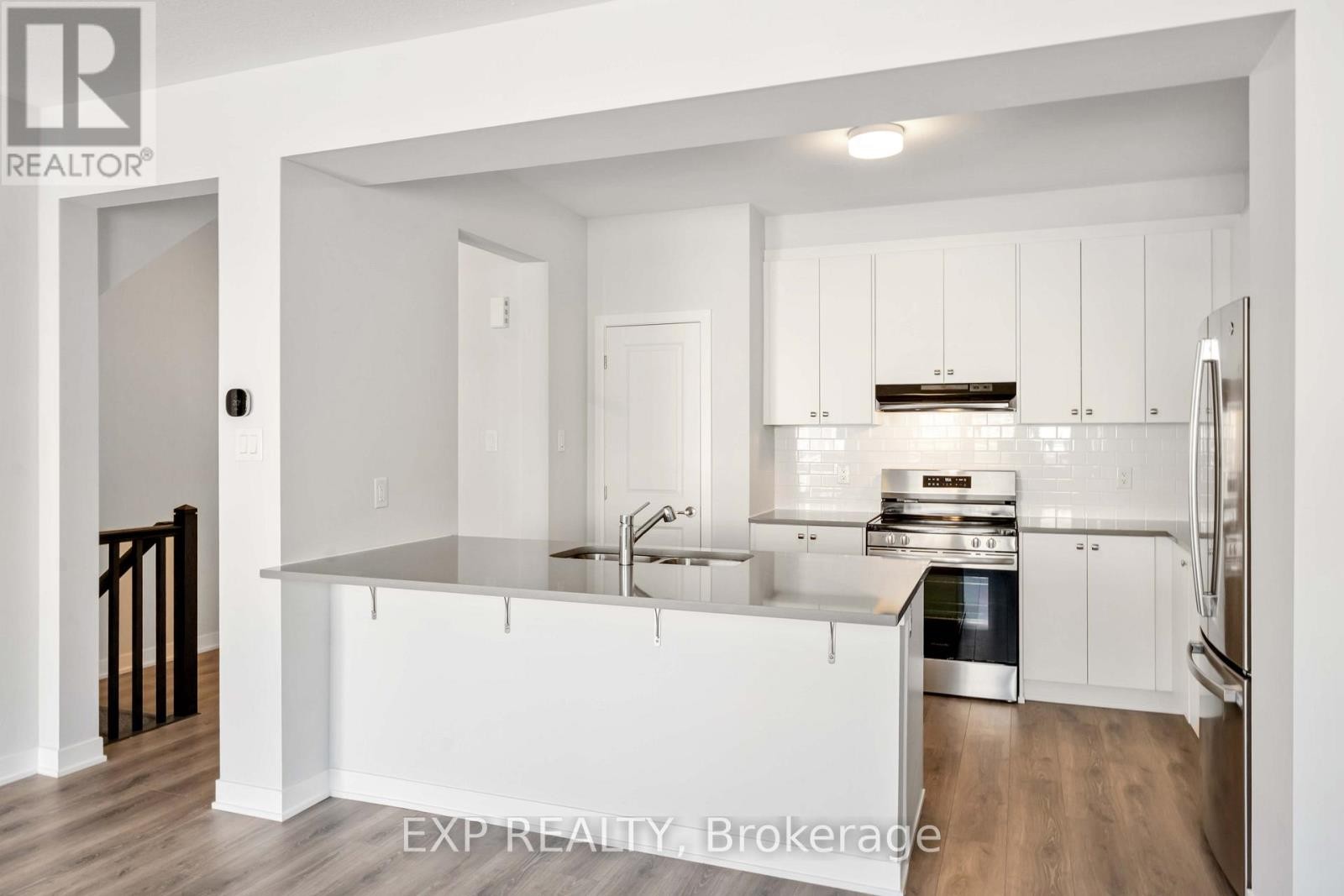 












322 OLIVENITE PRIVATE

,
Ottawa,




Ontario
K2J7J4

