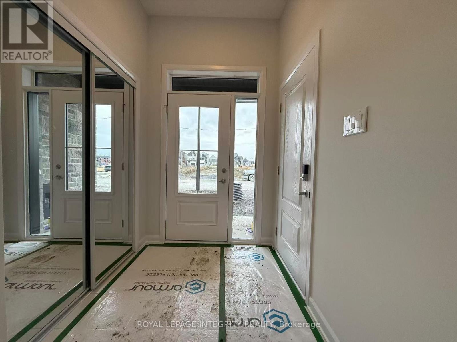 












504 INGENUITY ROW

,
Ottawa,




Ontario
K2W0B1

