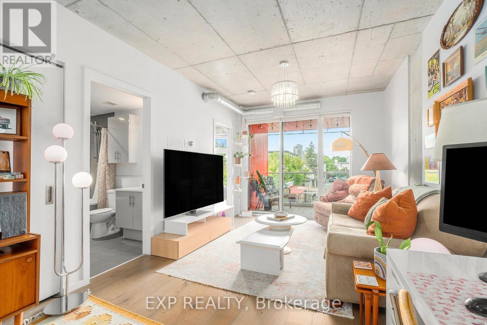 












206 - 1000 WELLINGTON STREET W

,
Ottawa,




Ontario
K1Y2X9

