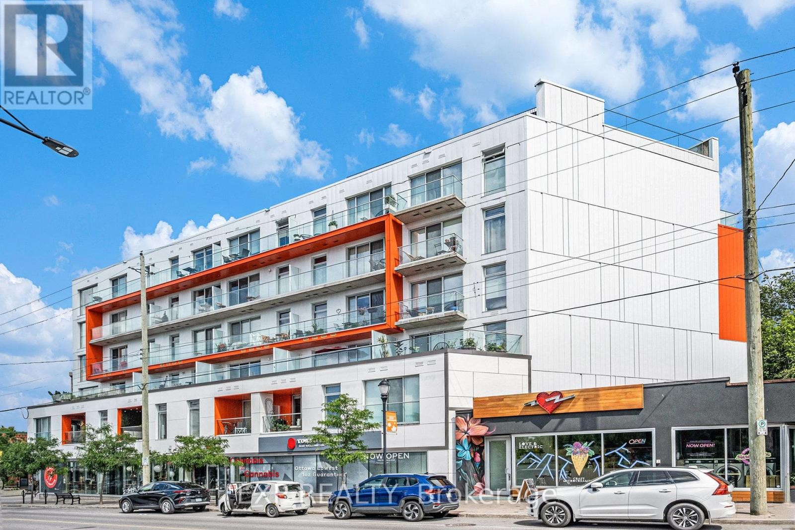 












206 - 1000 WELLINGTON STREET W

,
Ottawa,




Ontario
K1Y2X9

