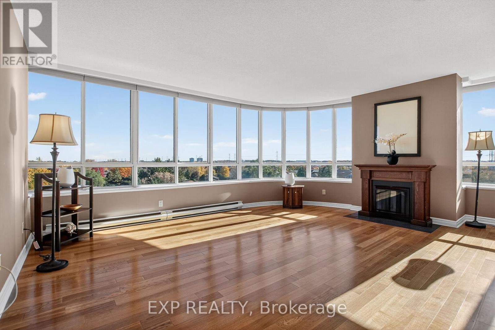 












606 - 100 GRANT CARMAN DRIVE

,
Ottawa,




Ontario
K2E8B8

