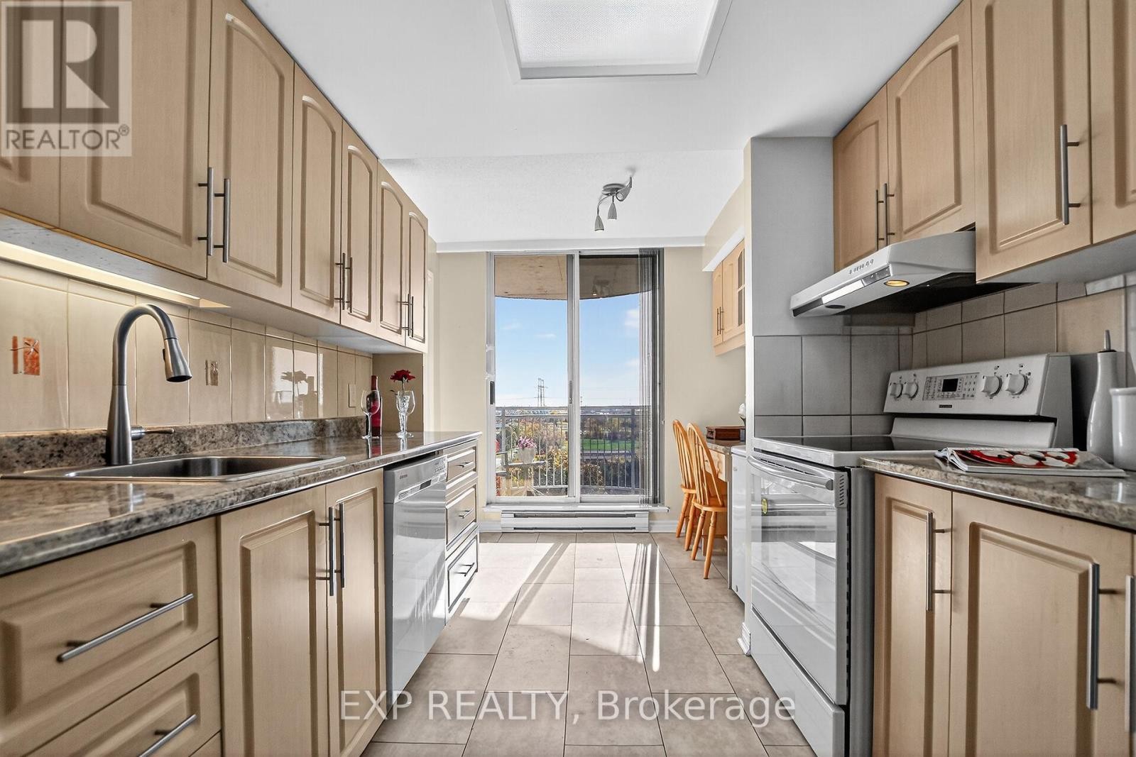 












606 - 100 GRANT CARMAN DRIVE

,
Ottawa,




Ontario
K2E8B8

