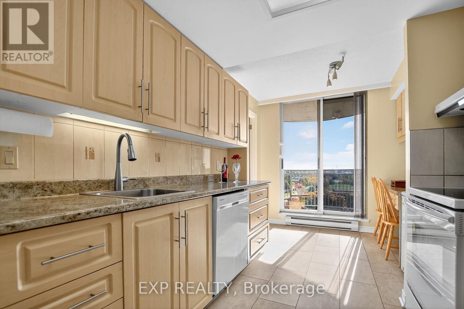 












606 - 100 GRANT CARMAN DRIVE

,
Ottawa,




Ontario
K2E8B8

