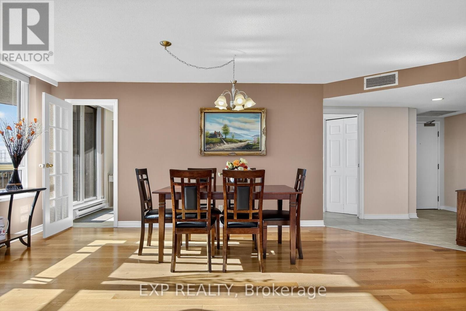 












606 - 100 GRANT CARMAN DRIVE

,
Ottawa,




Ontario
K2E8B8

