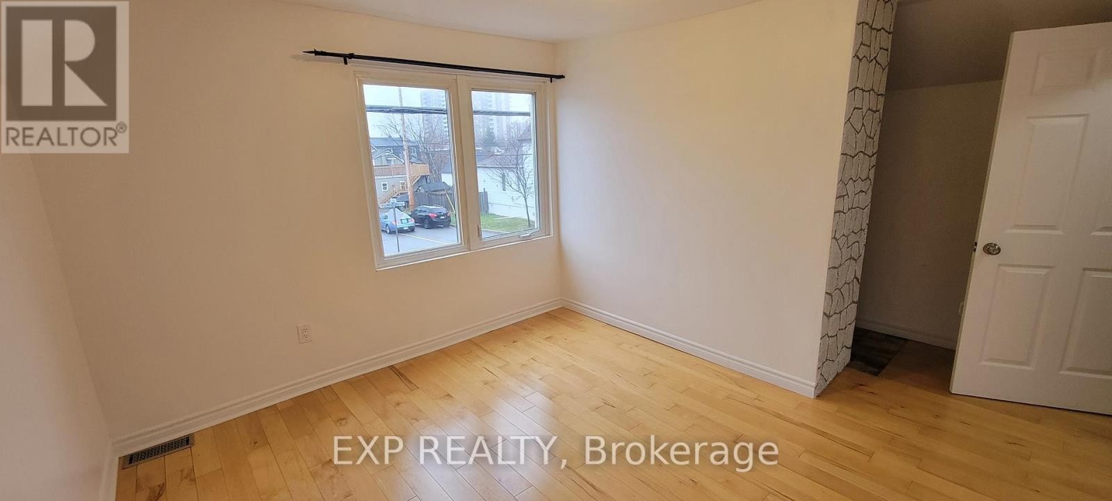 












292 RICHELIEU AVENUE

,
Ottawa,




Ontario
K1L6K3

