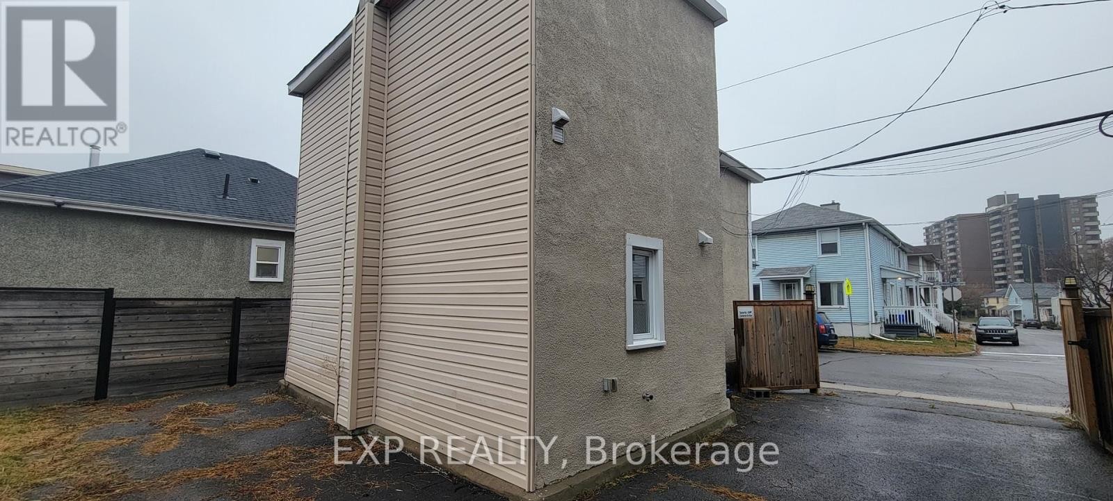 












292 RICHELIEU AVENUE

,
Ottawa,




Ontario
K1L6K3


