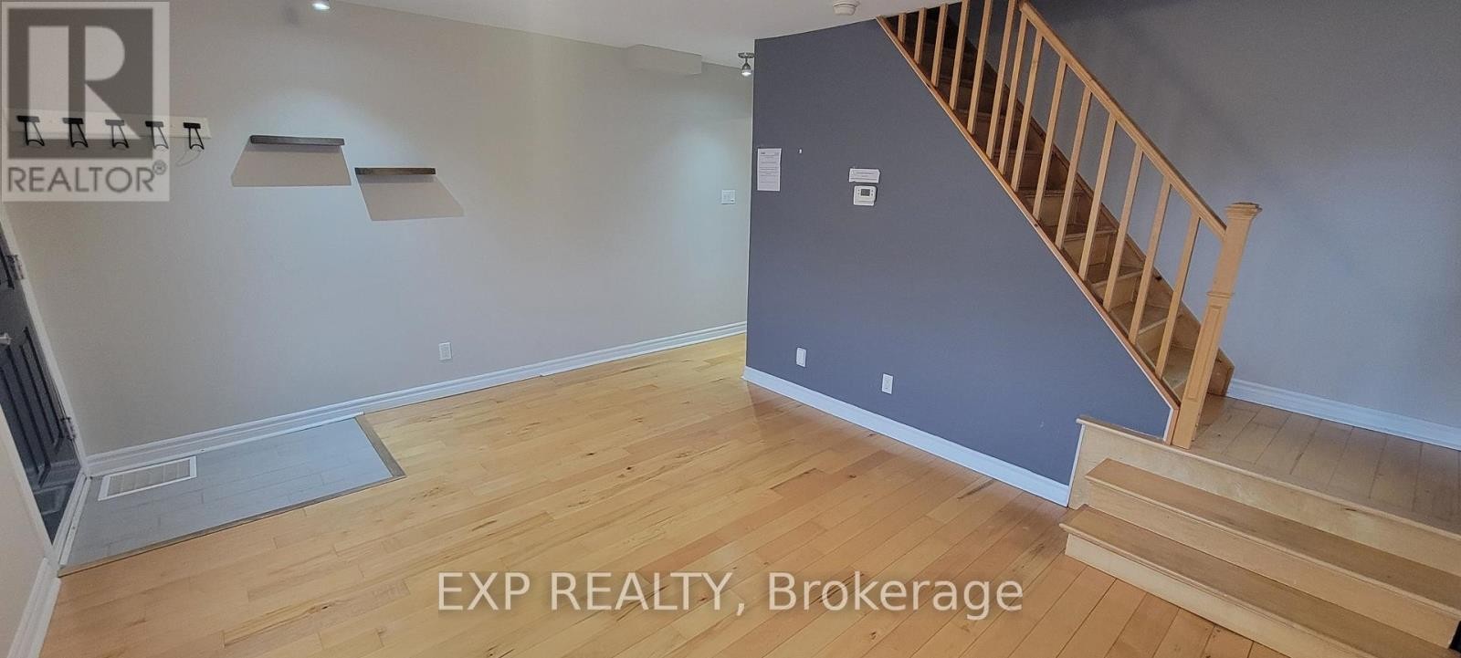 












292 RICHELIEU AVENUE

,
Ottawa,




Ontario
K1L6K3

