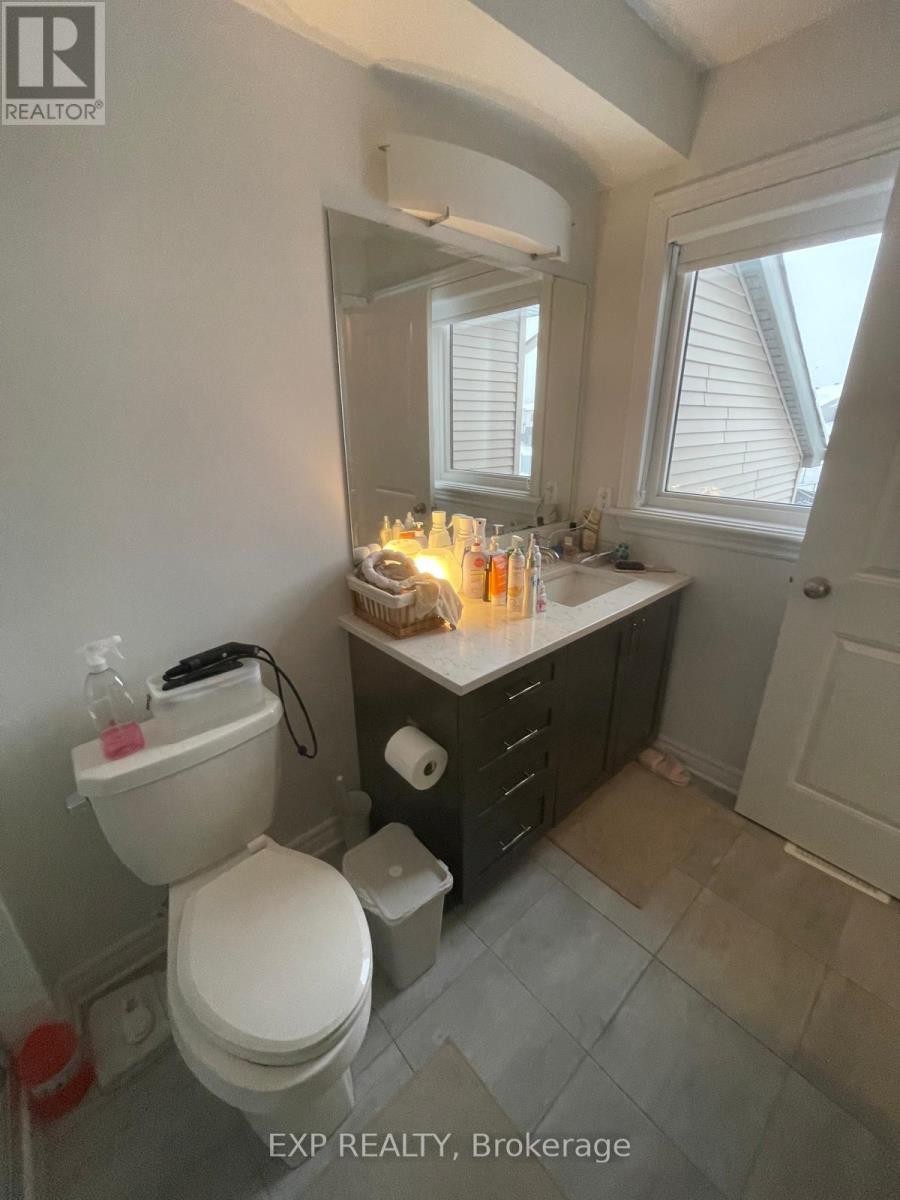 












738 MIIKANA ROAD

,
Ottawa,




Ontario
K1X0G5

