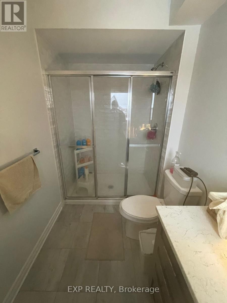 












738 MIIKANA ROAD

,
Ottawa,




Ontario
K1X0G5

