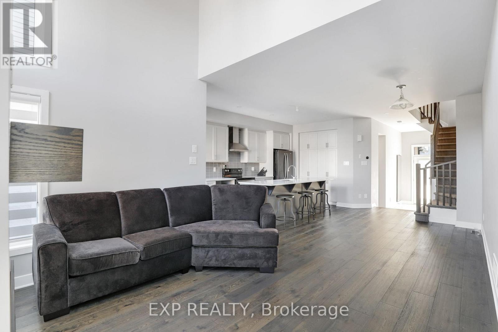 












1053 LUNAR GLOW CRESCENT

,
Ottawa,




Ontario
K4M0J9

