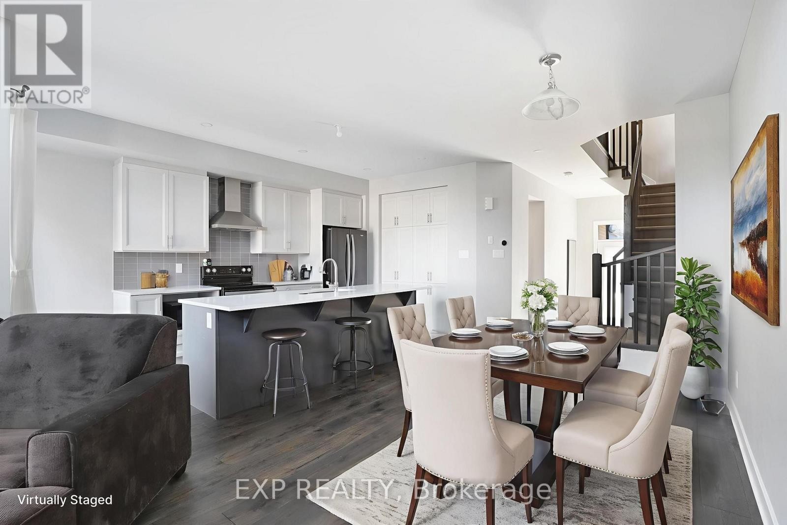 












1053 LUNAR GLOW CRESCENT

,
Ottawa,




Ontario
K4M0J9

