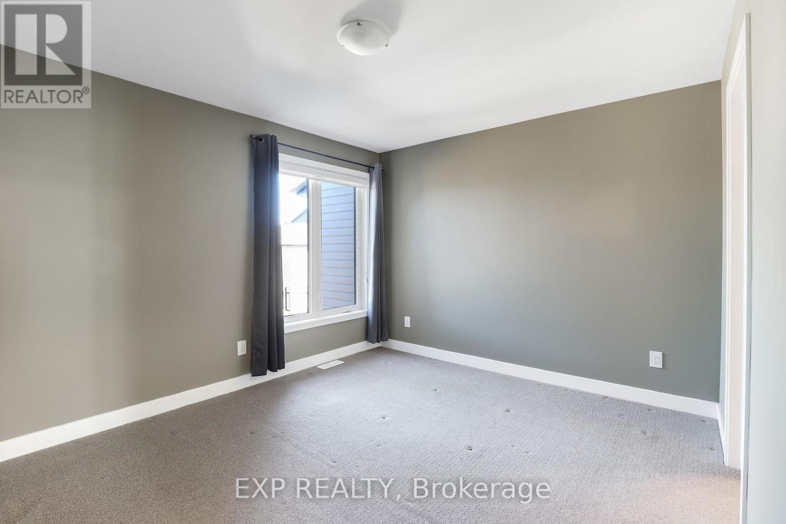 












1053 LUNAR GLOW CRESCENT

,
Ottawa,




Ontario
K4M0J9

