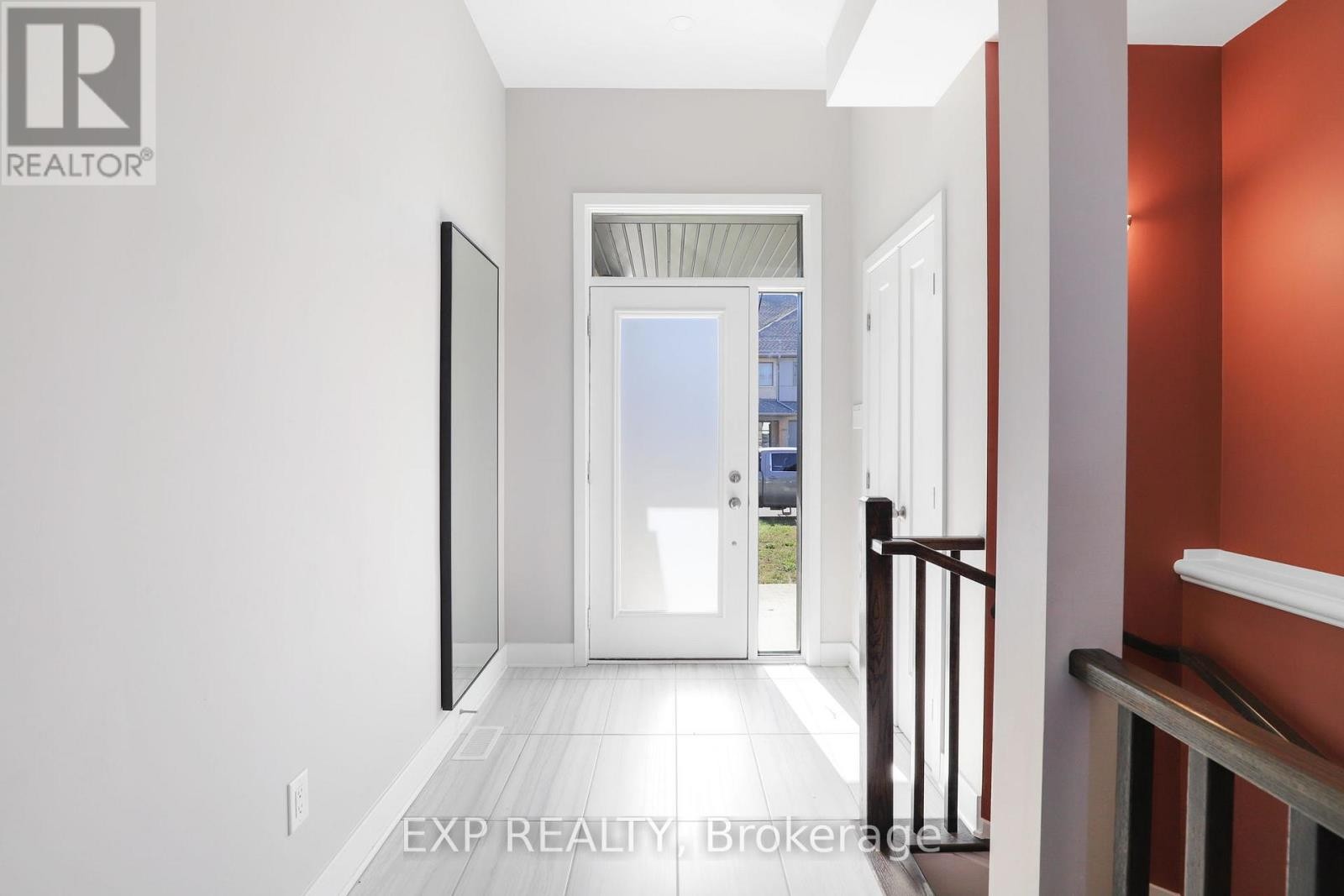 












1053 LUNAR GLOW CRESCENT

,
Ottawa,




Ontario
K4M0J9

