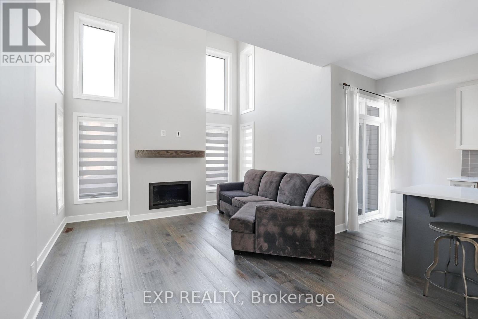 












1053 LUNAR GLOW CRESCENT

,
Ottawa,




Ontario
K4M0J9

