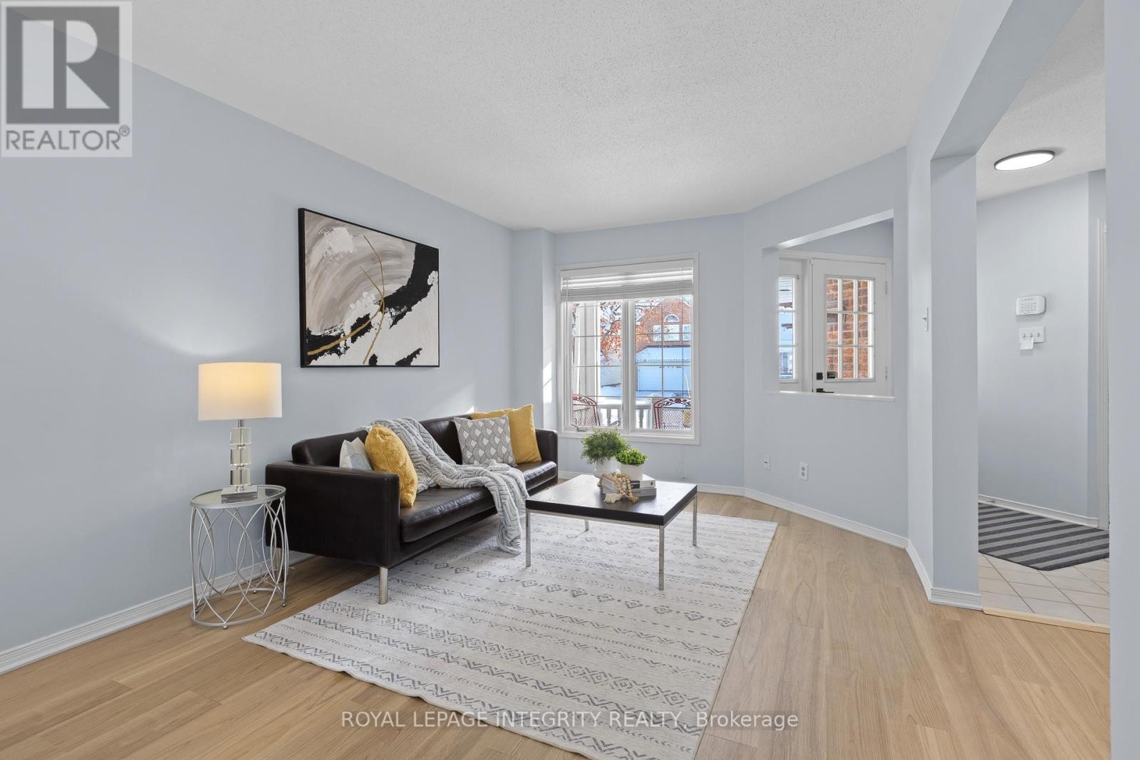 












11 ROYAL FIELD CRESCENT

,
Ottawa,




Ontario
K2J4G1

