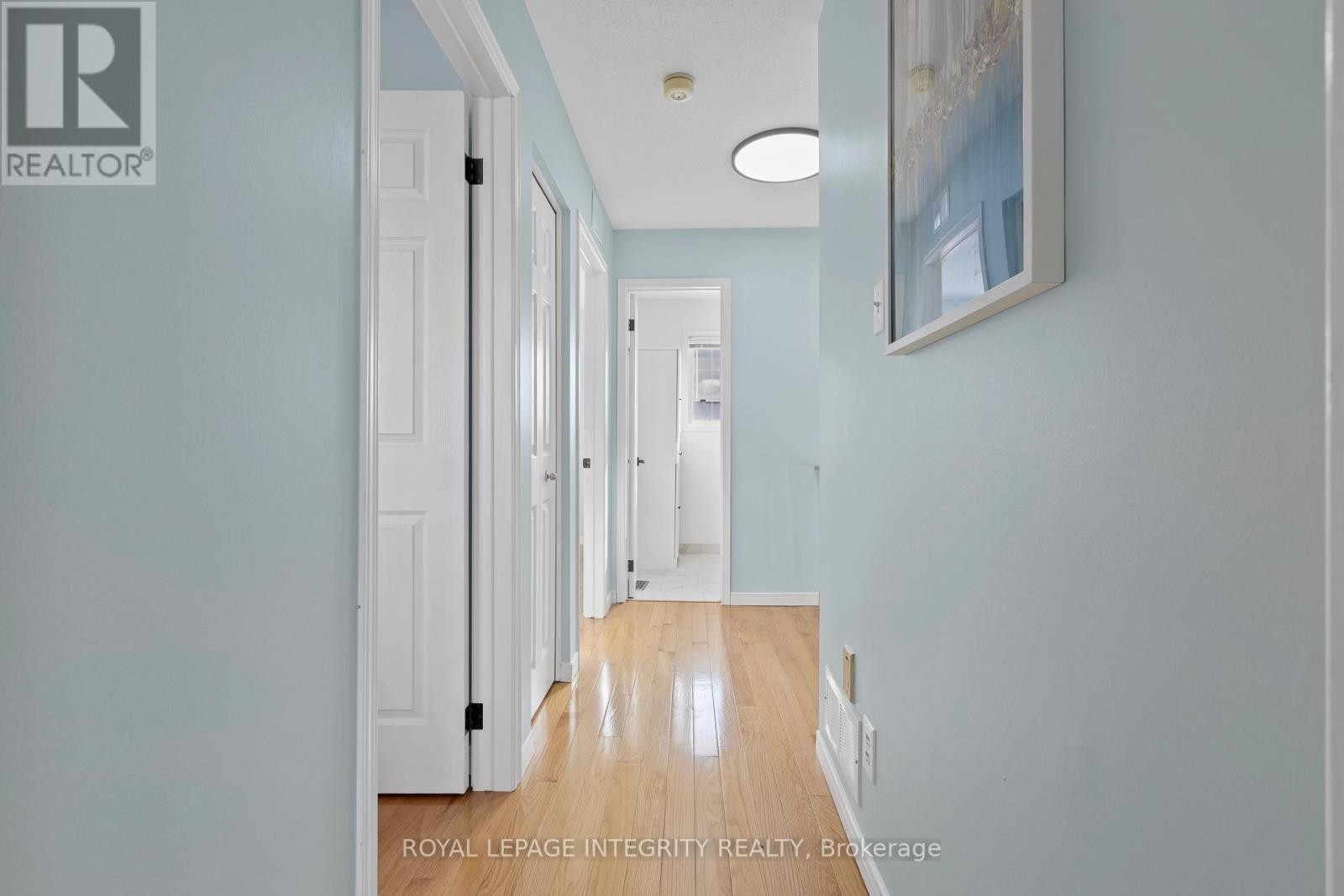 












11 ROYAL FIELD CRESCENT

,
Ottawa,




Ontario
K2J4G1

