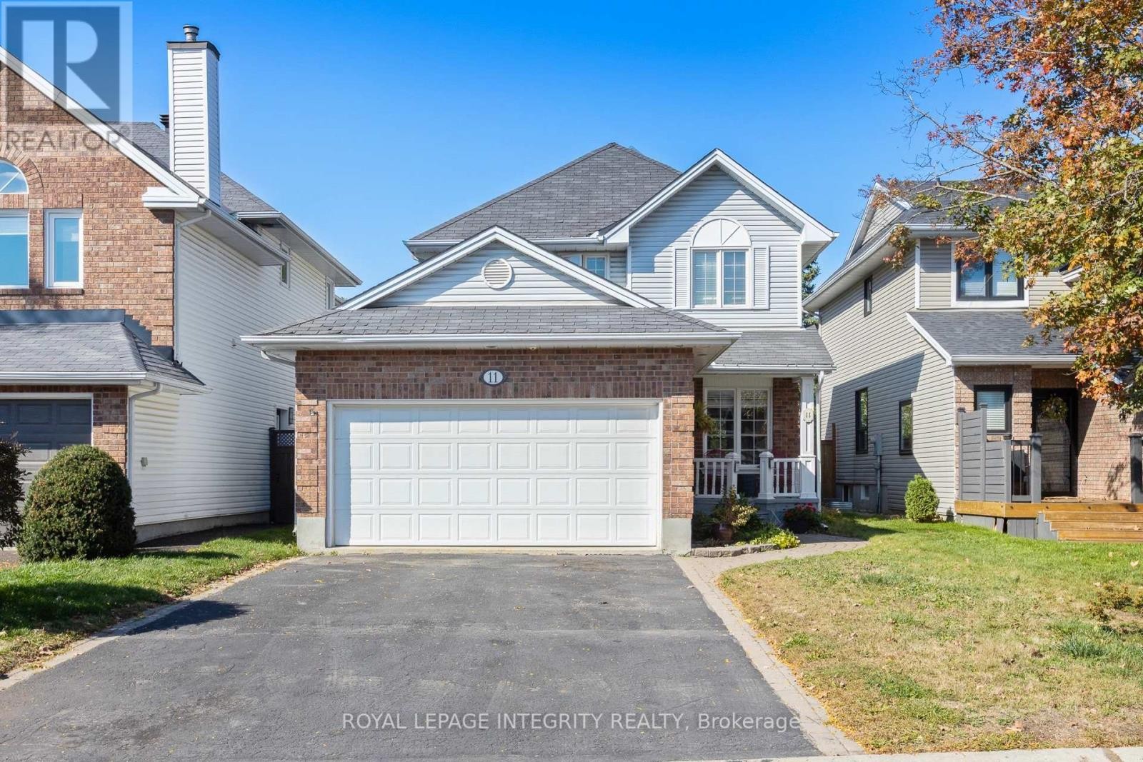 












11 ROYAL FIELD CRESCENT

,
Ottawa,




Ontario
K2J4G1

