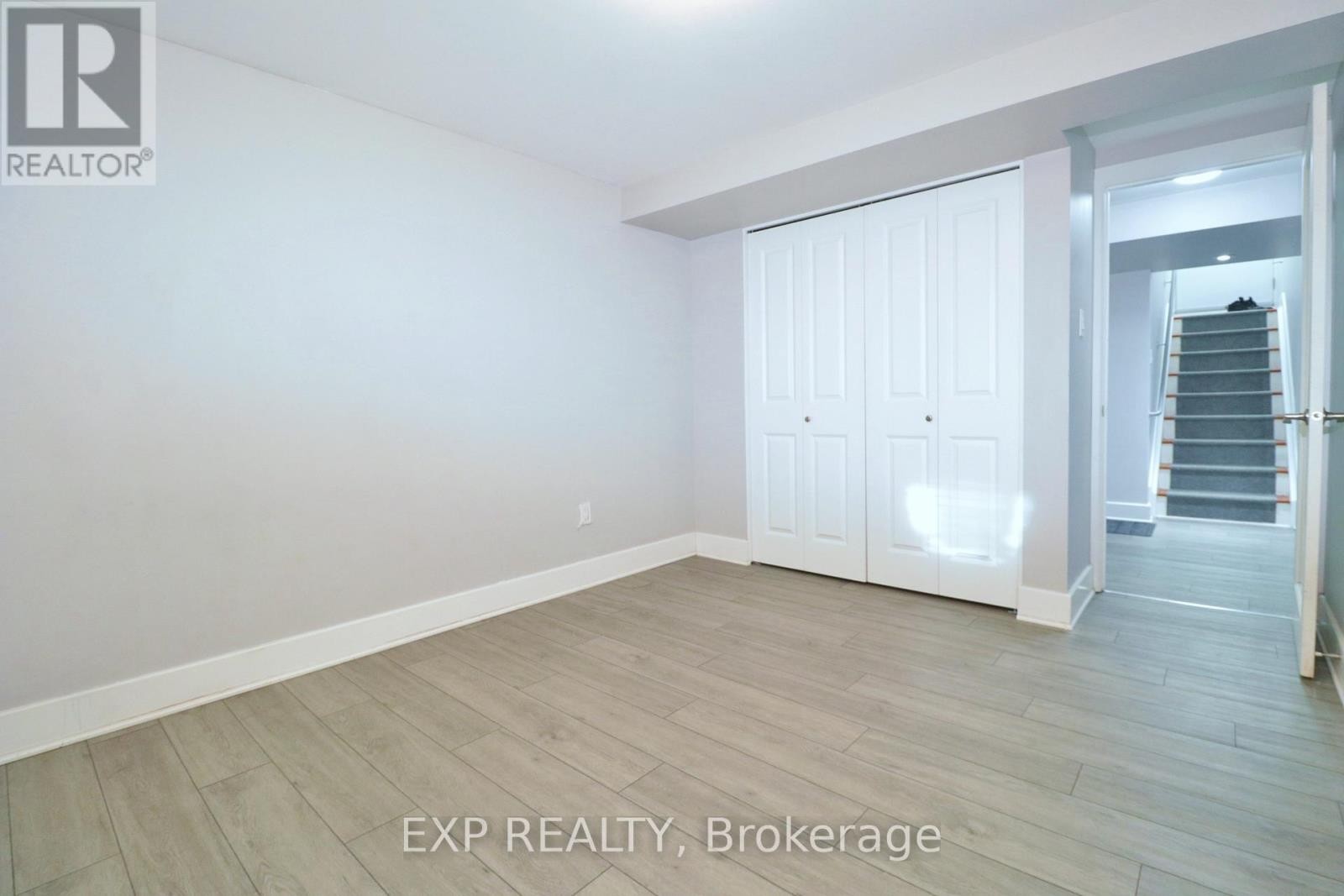 












B - 1344 AVENUE U AVENUE

,
Ottawa,




Ontario
K1G0E1

