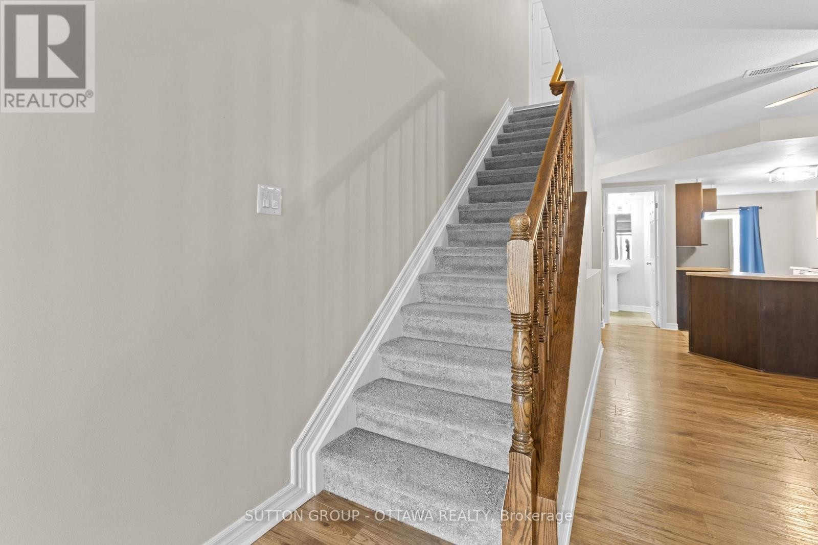 












74 - 641 LOUIS TOSCANO DRIVE

,
Ottawa,




Ontario
K4A0B7

