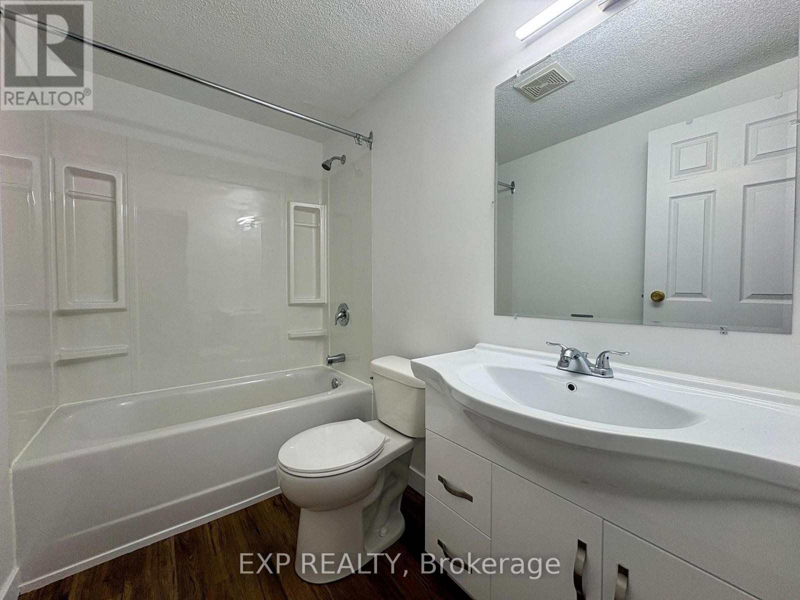 












4 - 875 LAURIER STREET

,
Clarence-Rockland,




Ontario
K4K1E6

