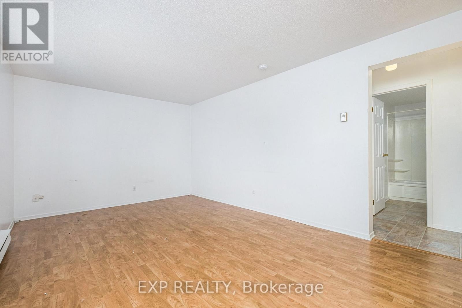 












4 - 875 LAURIER STREET

,
Clarence-Rockland,




Ontario
K4K1E6

