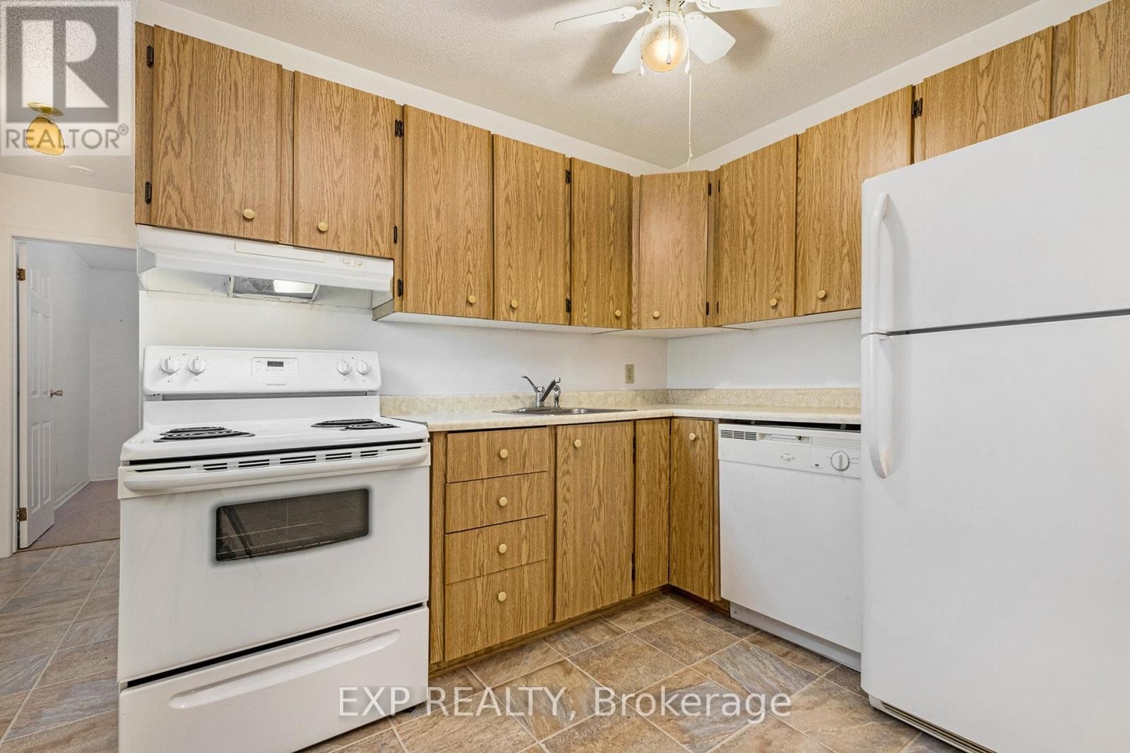 












4 - 875 LAURIER STREET

,
Clarence-Rockland,




Ontario
K4K1E6

