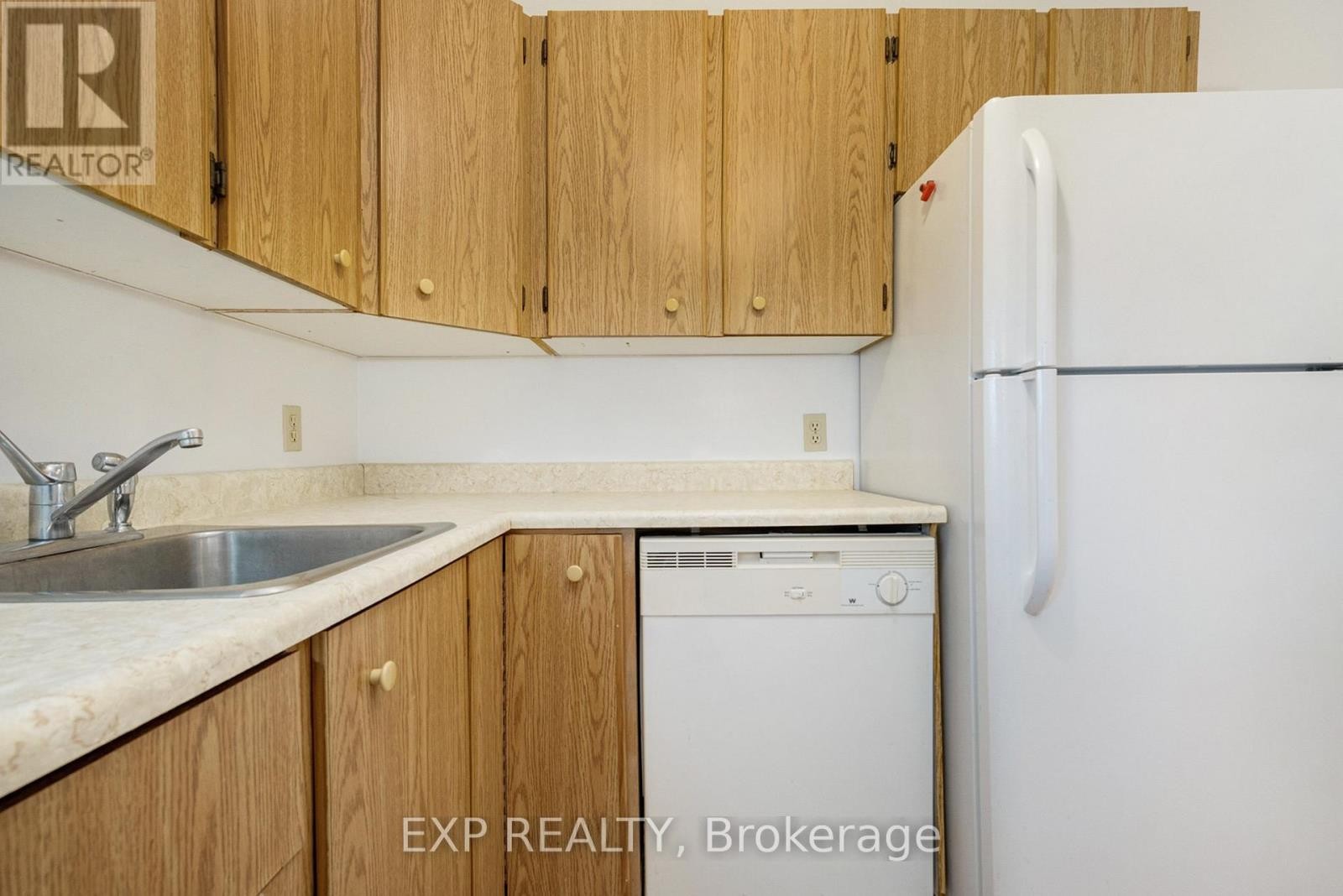 












4 - 875 LAURIER STREET

,
Clarence-Rockland,




Ontario
K4K1E6

