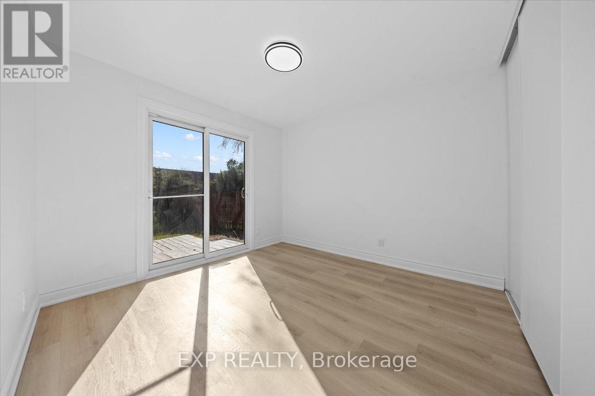 












290 ELDERBERRY TERRACE

,
Ottawa,




Ontario
K1E1Z1

