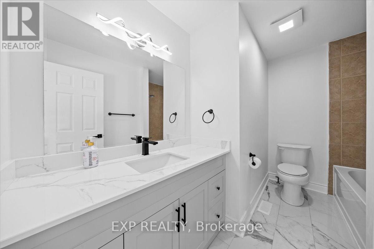 












290 ELDERBERRY TERRACE

,
Ottawa,




Ontario
K1E1Z1

