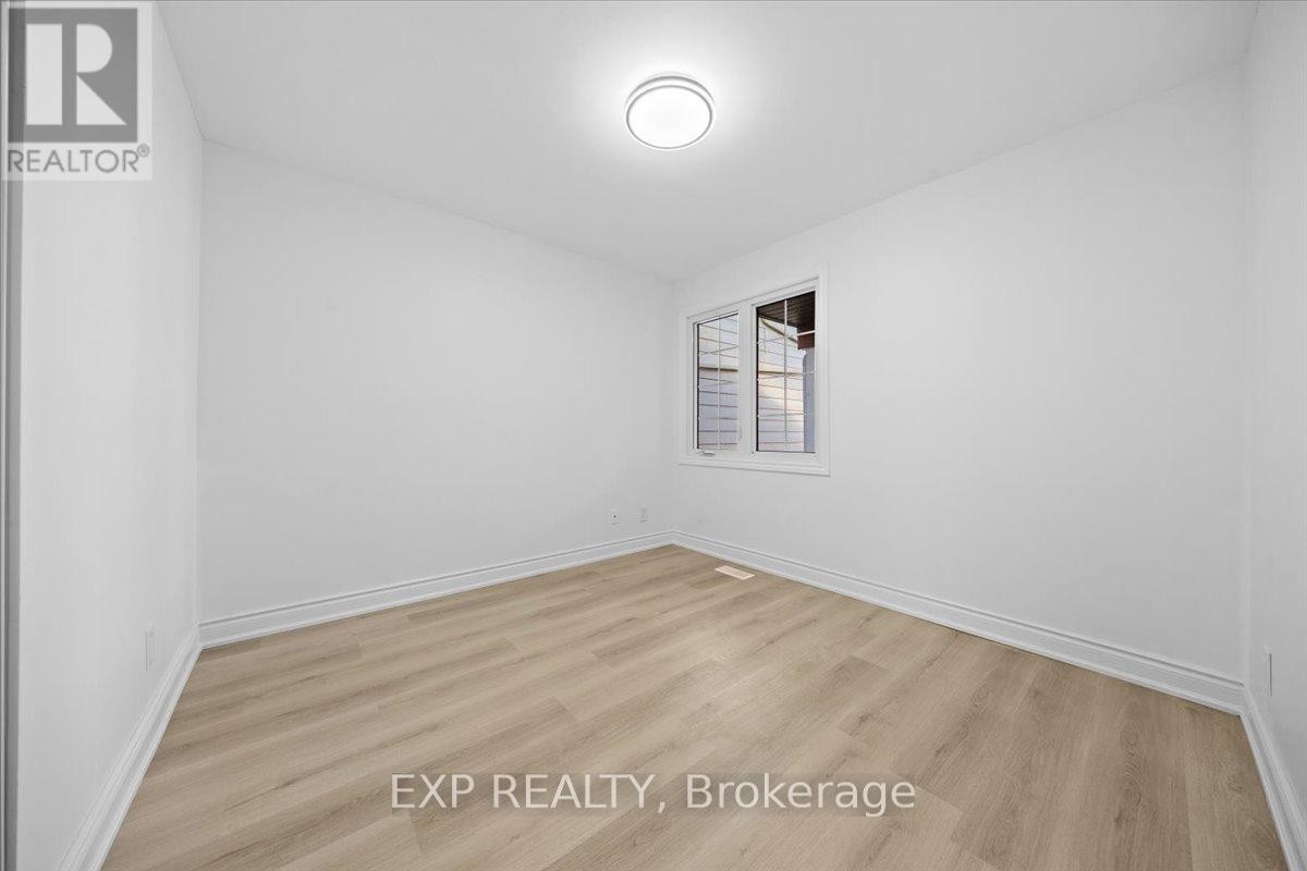 












290 ELDERBERRY TERRACE

,
Ottawa,




Ontario
K1E1Z1

