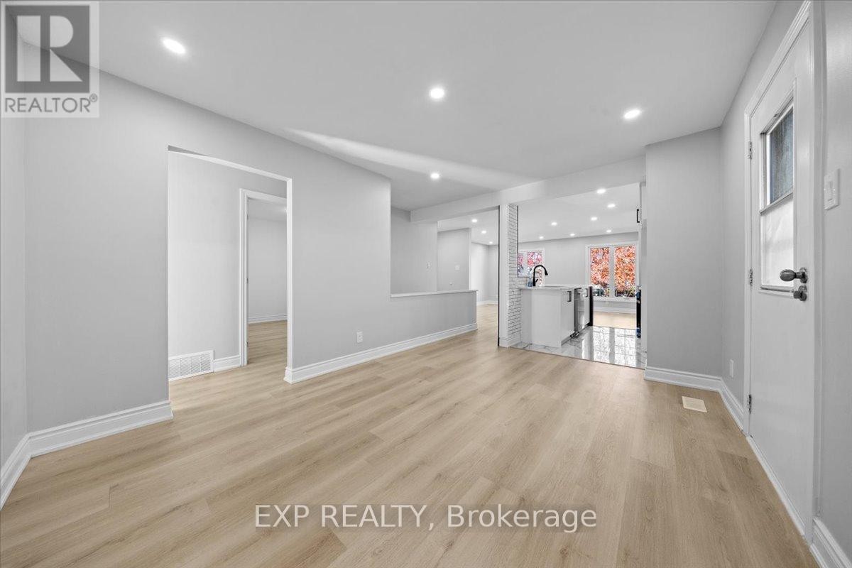 












290 ELDERBERRY TERRACE

,
Ottawa,




Ontario
K1E1Z1

