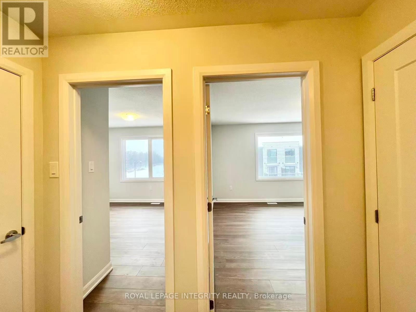 












1120 CREEKWAY PRIVATE

,
Ottawa,




Ontario
K2T0S9

