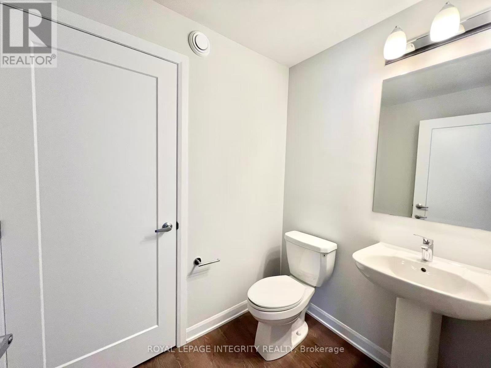 












1120 CREEKWAY PRIVATE

,
Ottawa,




Ontario
K2T0S9

