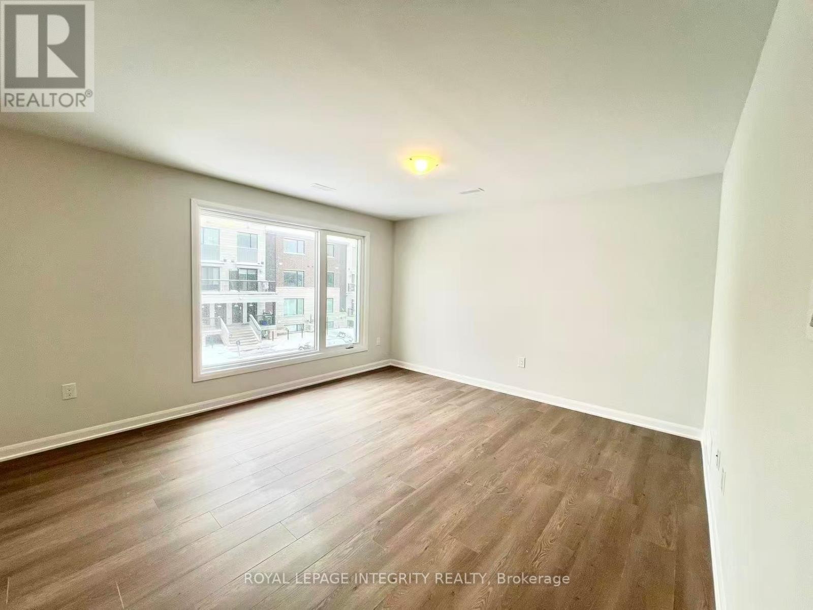 












1120 CREEKWAY PRIVATE

,
Ottawa,




Ontario
K2T0S9

