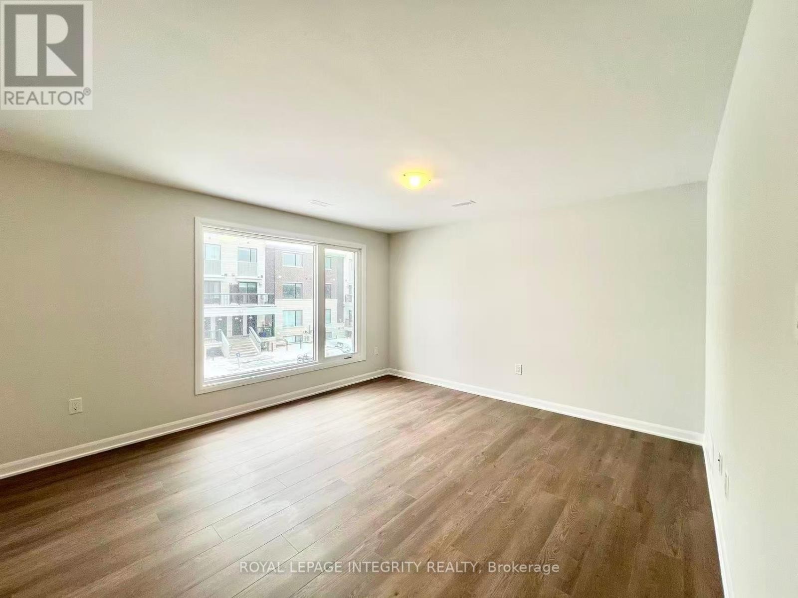 












1120 CREEKWAY PRIVATE

,
Ottawa,




Ontario
K2T0S9

