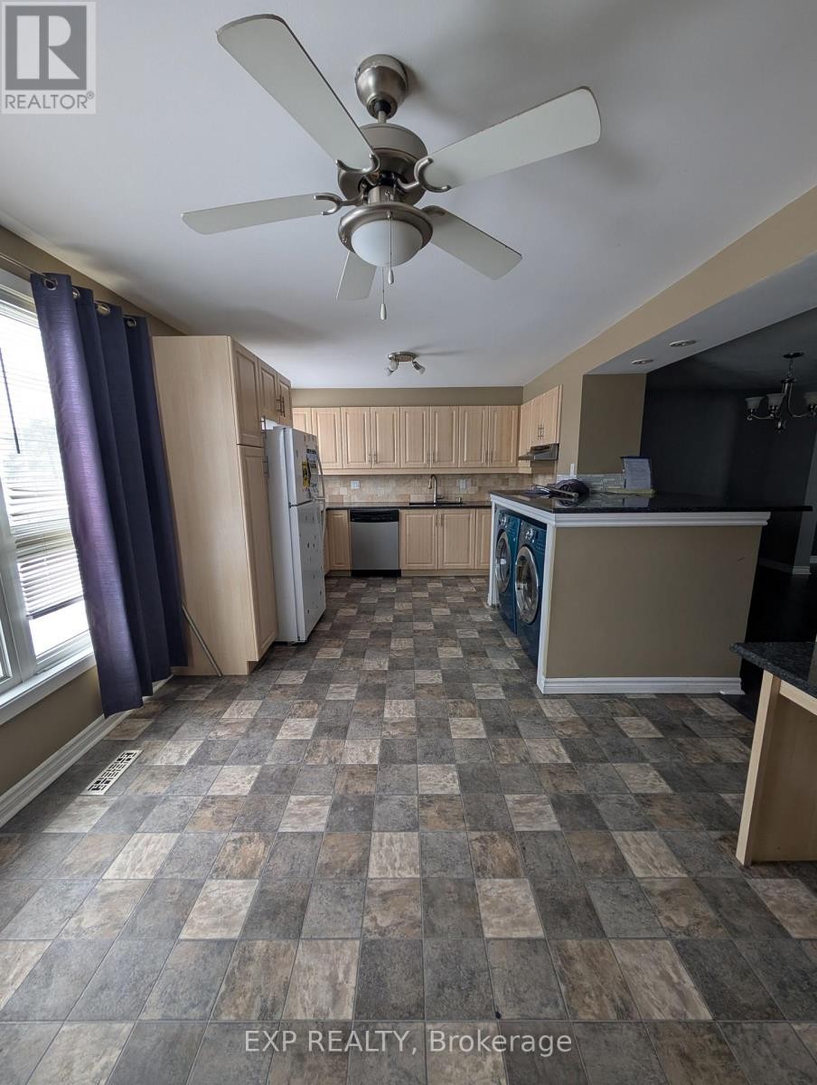 












3D CRESTLEA CRESCENT

,
Ottawa,




Ontario
K2G4N1

