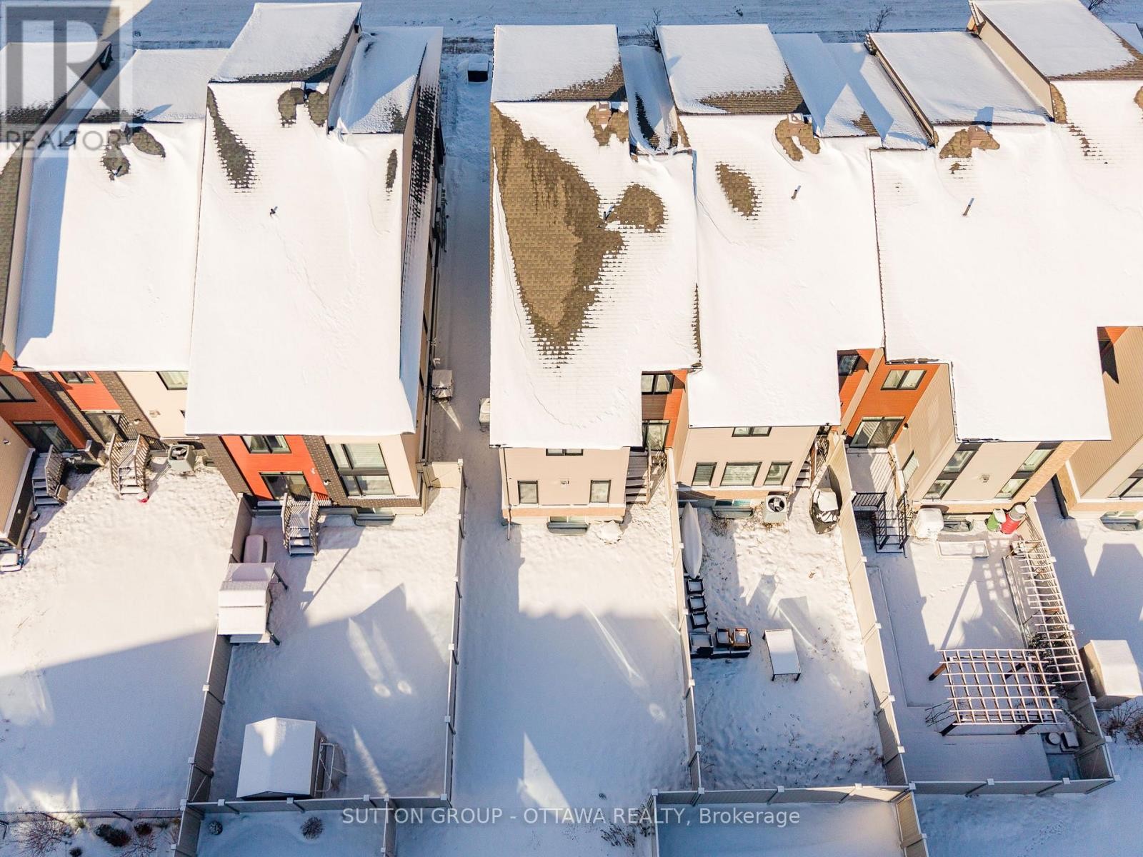 












726 OCTAVE GROVE

,
Ottawa,




Ontario
K1X0C7

