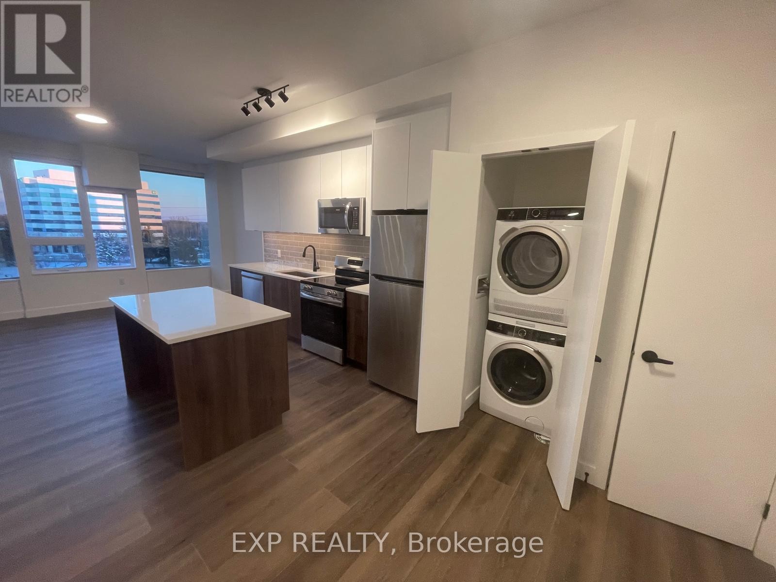 












1600 JAMES NAISMITH DRIVE

,
Ottawa,




Ontario
K1B5N8

