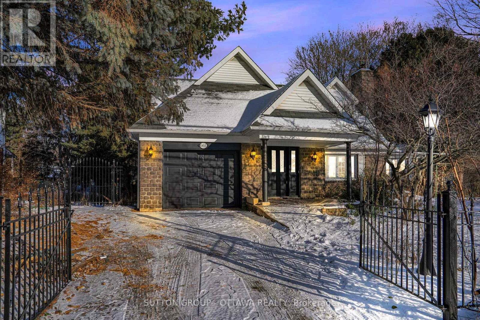 












661 BLAIR ROAD

,
Ottawa,




Ontario
K1J7M4

