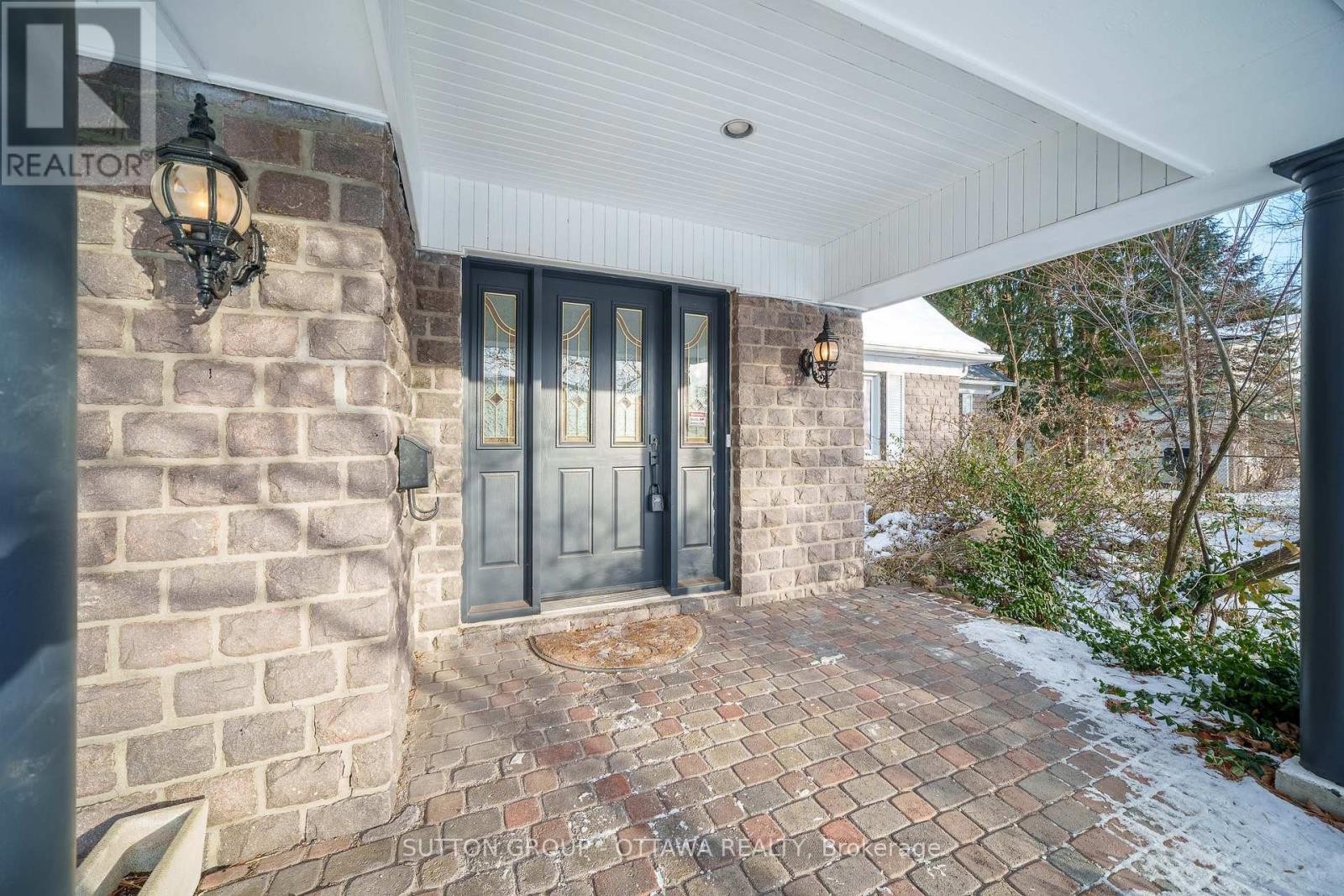 












661 BLAIR ROAD

,
Ottawa,




Ontario
K1J7M4

