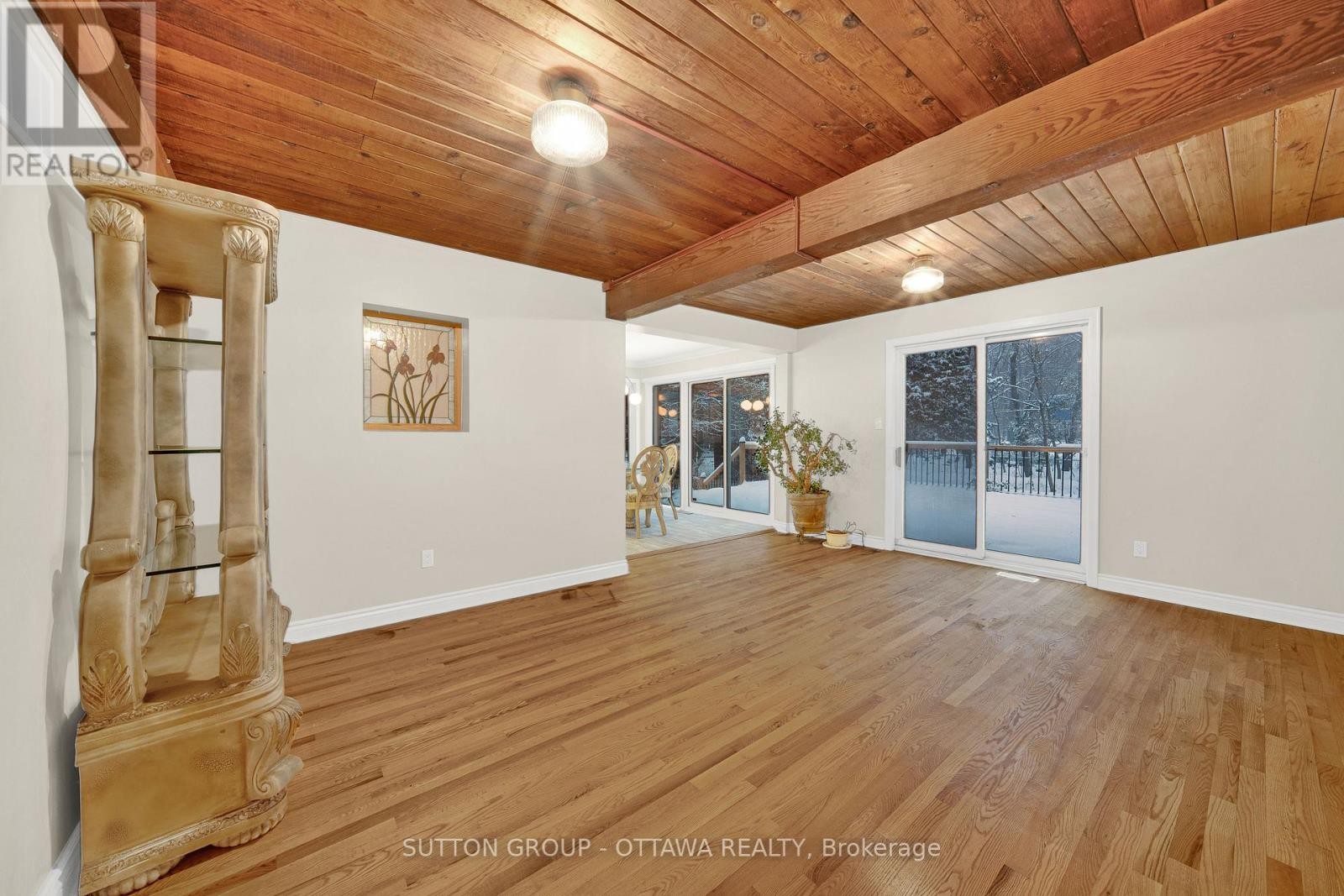 












661 BLAIR ROAD

,
Ottawa,




Ontario
K1J7M4

