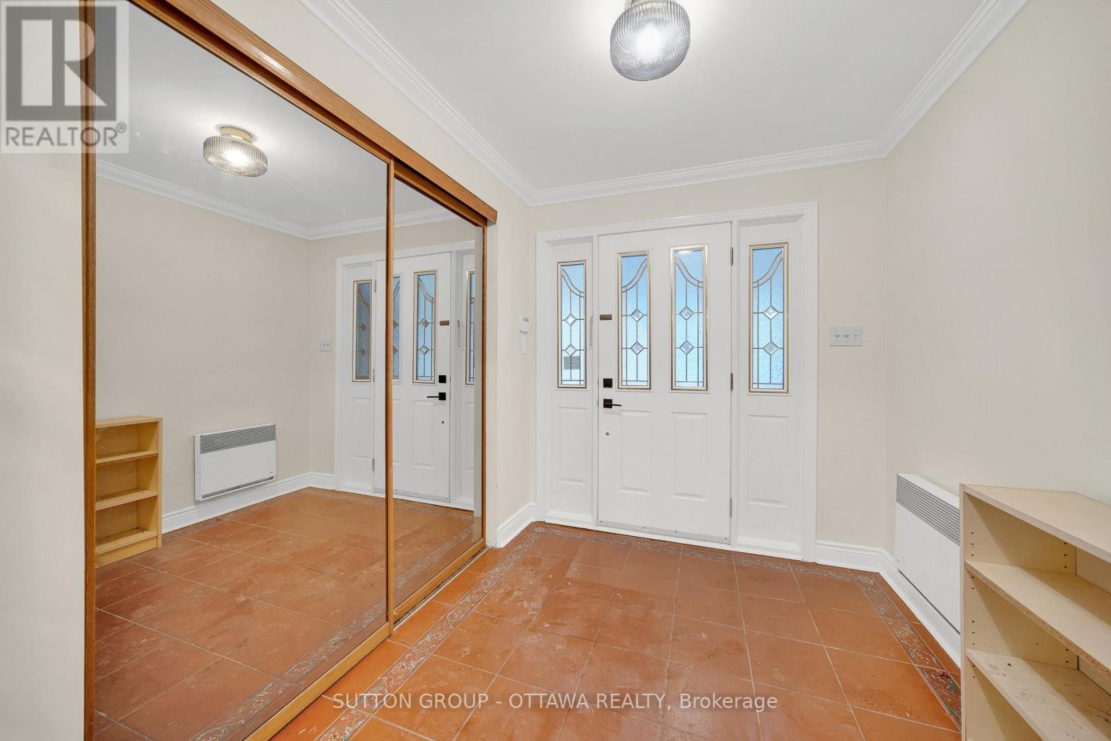 












661 BLAIR ROAD

,
Ottawa,




Ontario
K1J7M4

