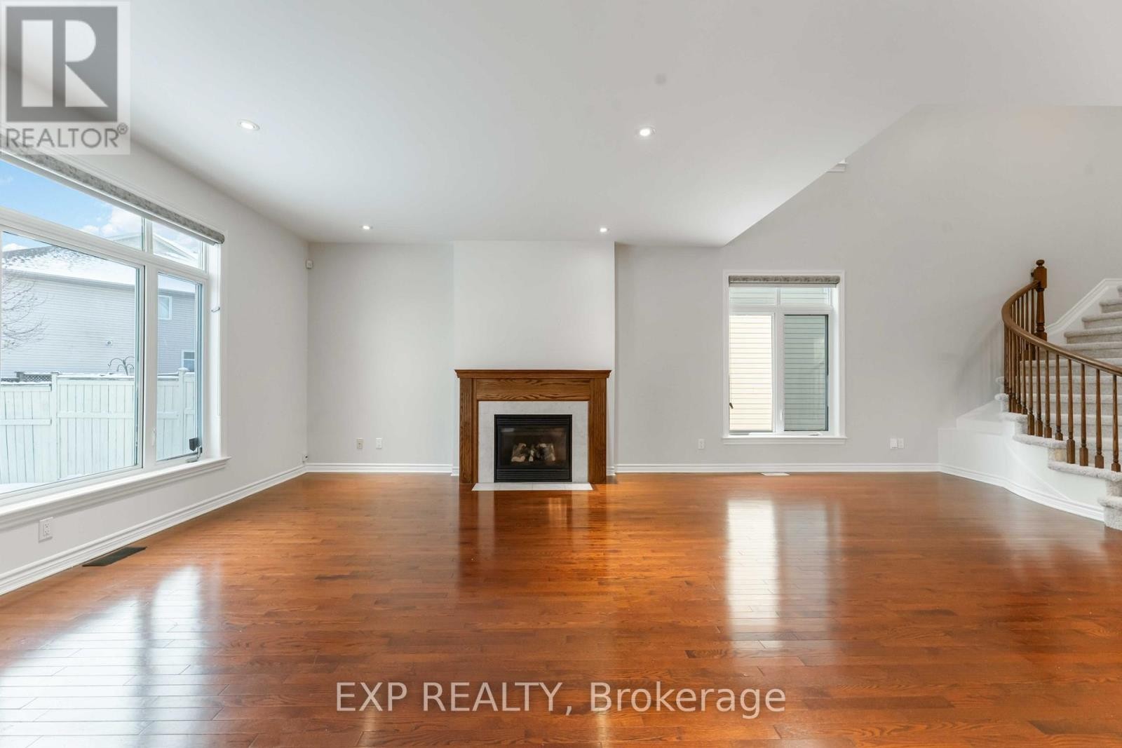 












119 ANFIELD CRESCENT

,
Ottawa,




Ontario
K2G7B7

