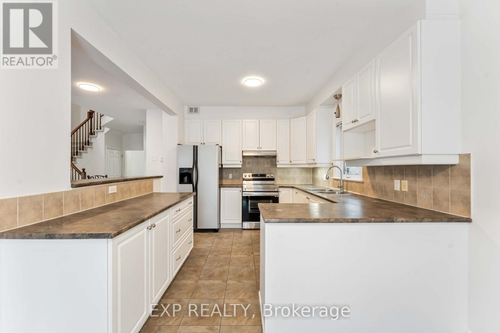 












119 ANFIELD CRESCENT

,
Ottawa,




Ontario
K2G7B7

