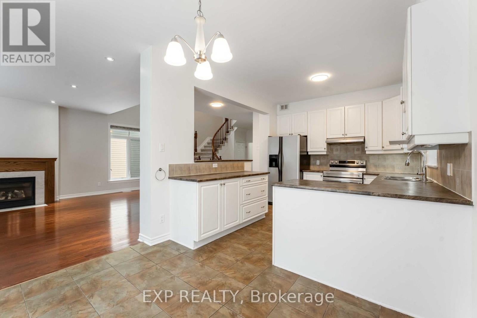 












119 ANFIELD CRESCENT

,
Ottawa,




Ontario
K2G7B7

