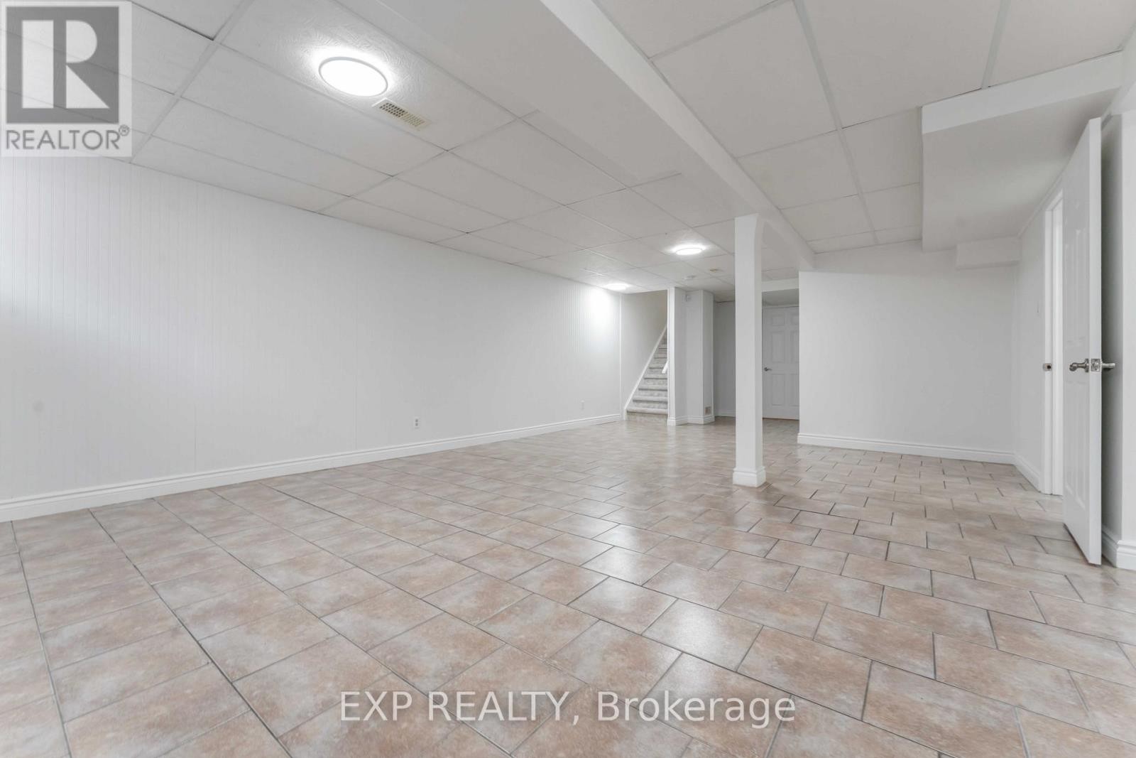 












119 ANFIELD CRESCENT

,
Ottawa,




Ontario
K2G7B7

