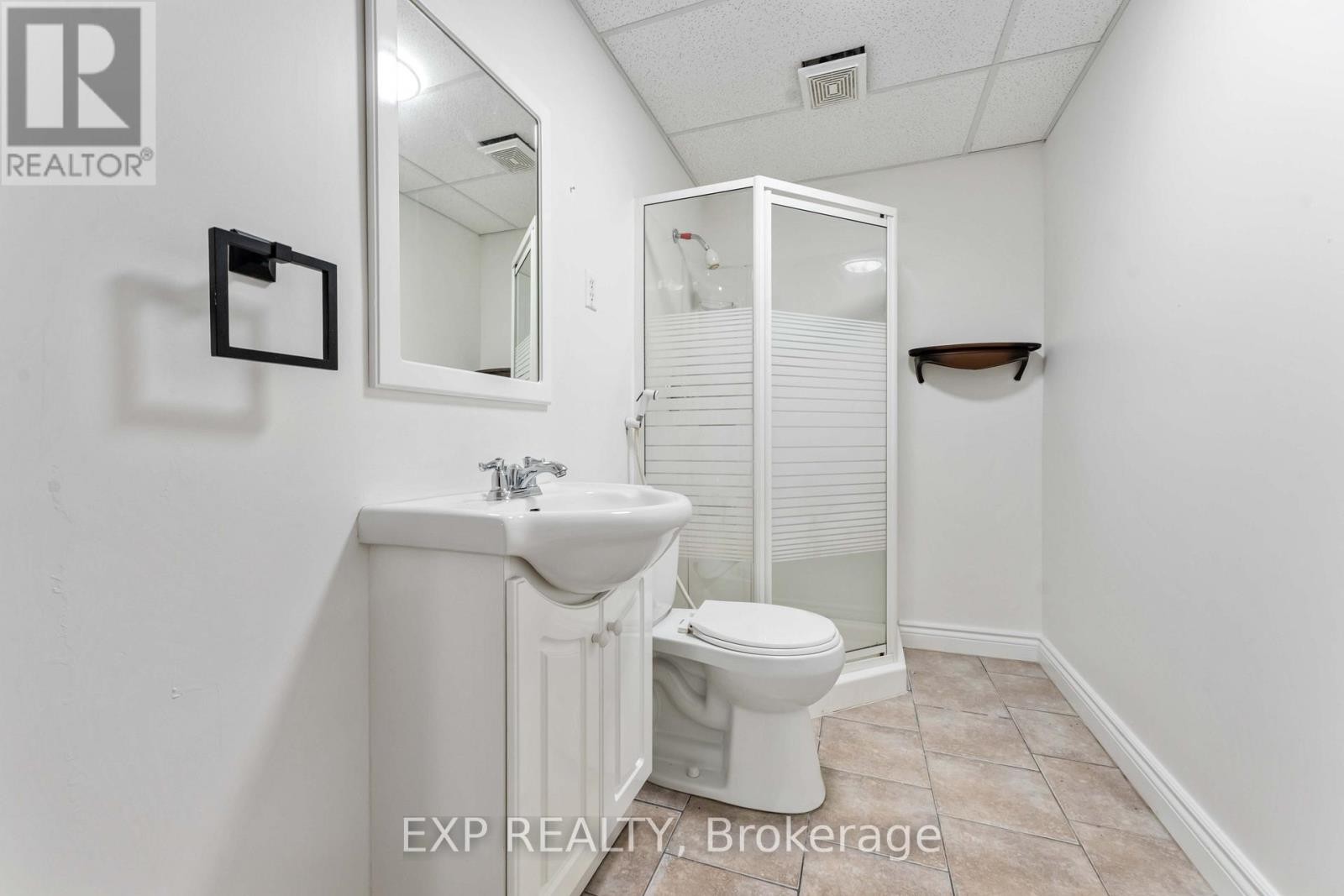 












119 ANFIELD CRESCENT

,
Ottawa,




Ontario
K2G7B7

