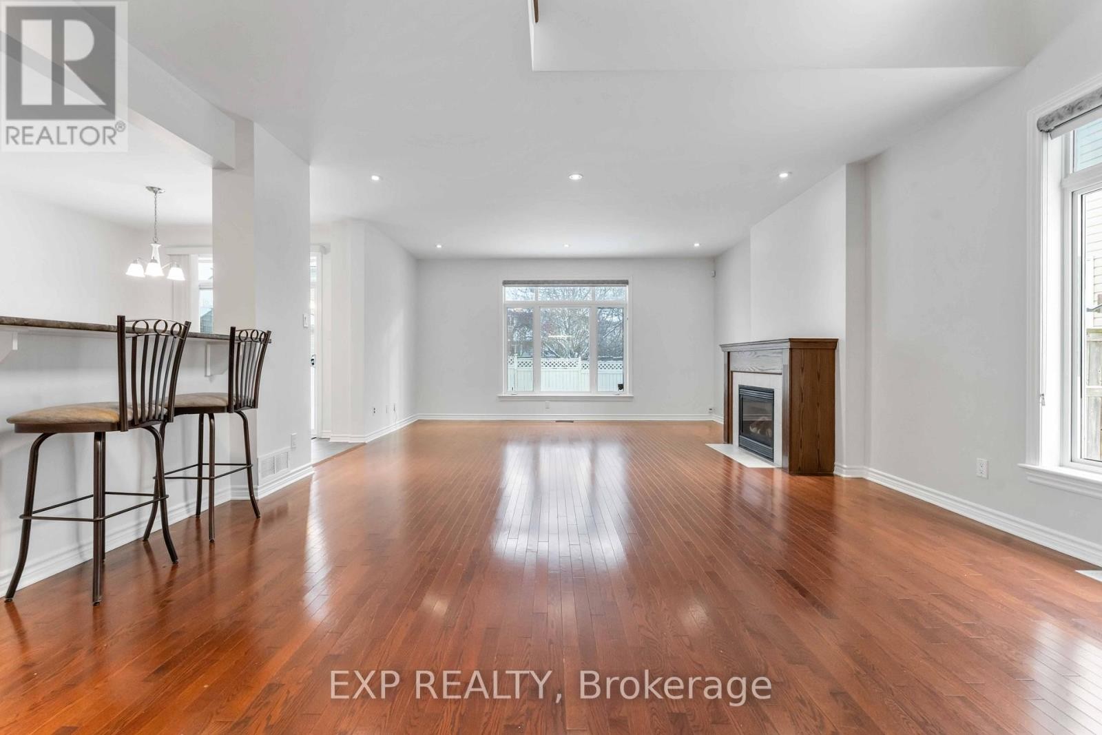 












119 ANFIELD CRESCENT

,
Ottawa,




Ontario
K2G7B7

