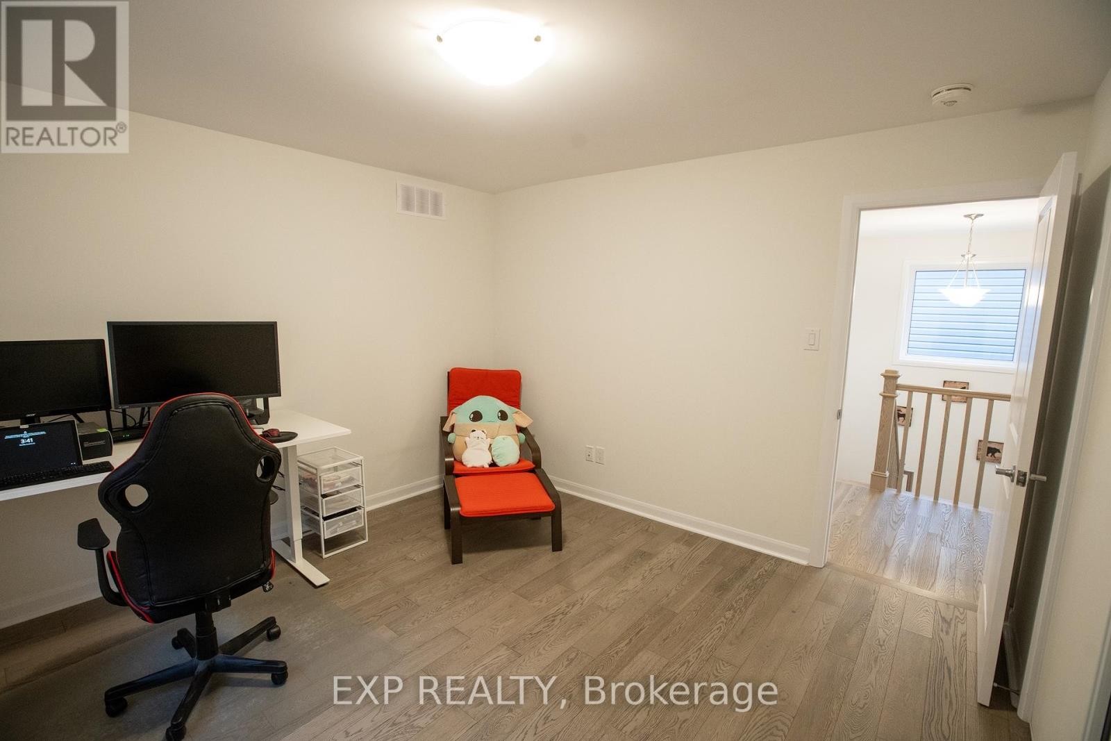 












137 MAYNOOTH COURT

,
Ottawa,




Ontario
K2J6Y4

