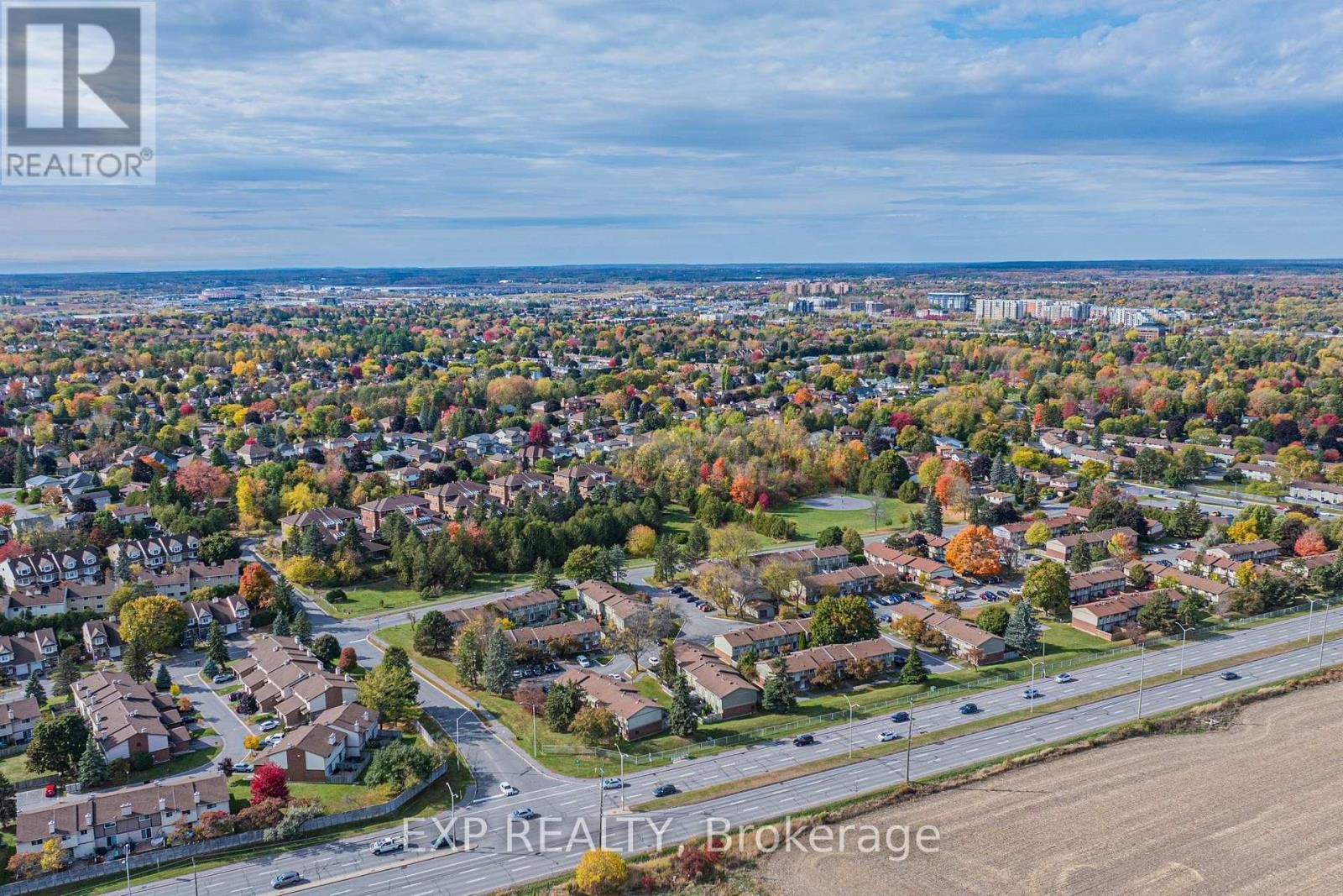 












208 STRATAS COURT

,
Ottawa,




Ontario
K2L3K5

